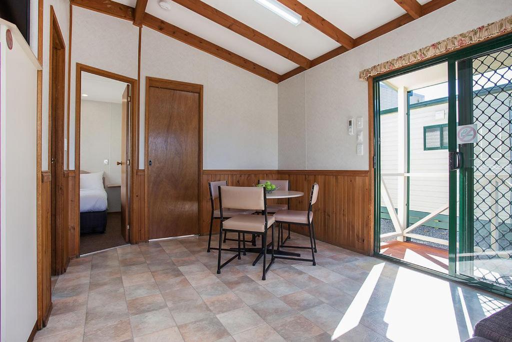 Hamilton Caravan Park Екстериор снимка